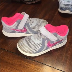 Nike toddler sneakers